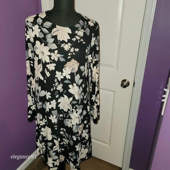 Old Navy Black/Gray/Taupe Floral Swing Style L/S Dress Sz: M NWT - Picture 6 of 6